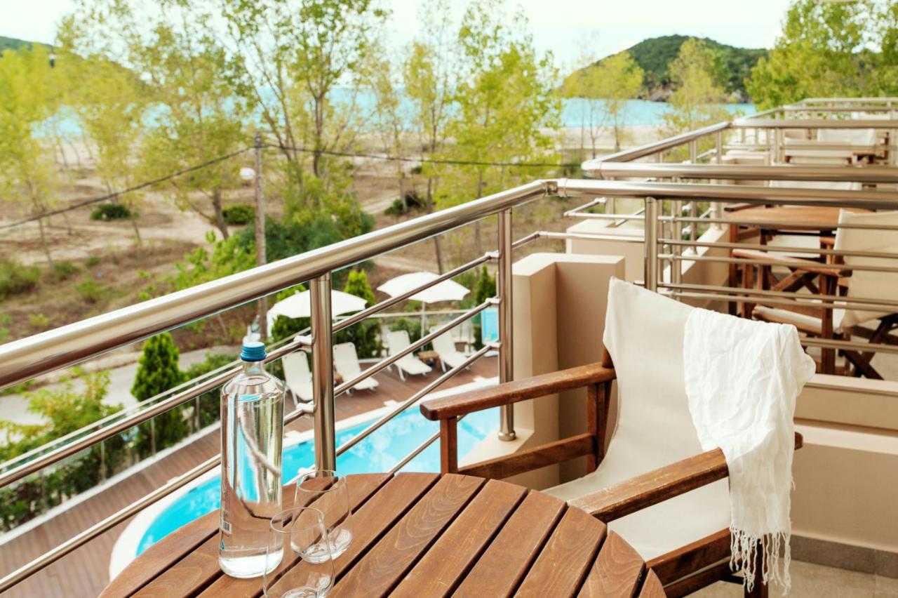 Ammos Bay Hotel Ammoudia Ngoại thất bức ảnh