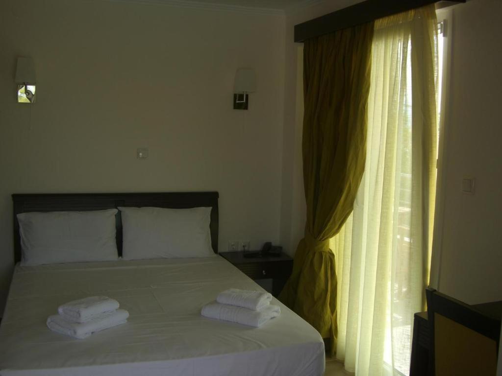 Ammos Bay Hotel Ammoudia Ngoại thất bức ảnh